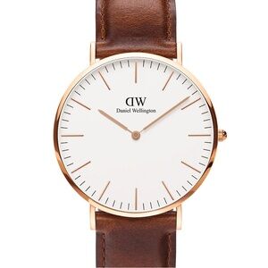 DANIEL WELLINGTON GOLD WATCH WHITE FACE Brown Leather Strap Classic St Mawes